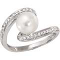 Freshwater Cultured Pearl with Diamonds 